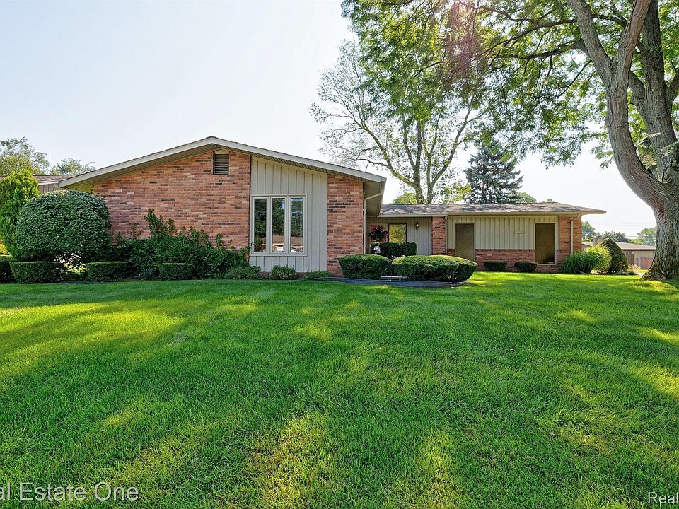 1st image of 53122 Scenic Dr