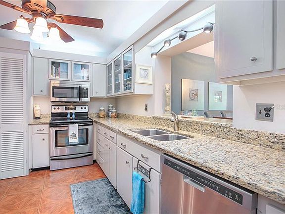 Home For Sale In Harbour Club