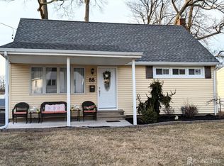 88 Longfellow Dr, Colonia, NJ 07067