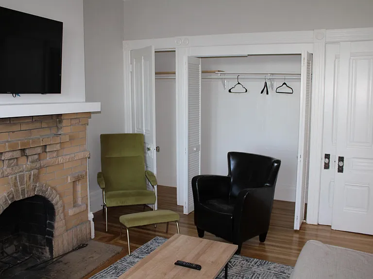 322 Frederick St #2 — Photo 4