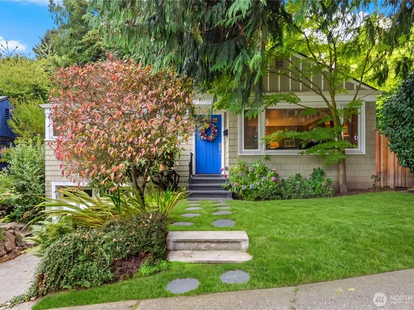 2706 56th Avenue SW, Seattle, WA 98116