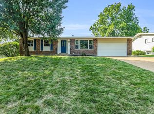807 Bromfield Ter, Ballwin, MO 63021