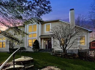 26 Agnew Farm Rd, Armonk, NY 10504