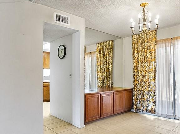 5th image of 3723 Spanish Gate Dr