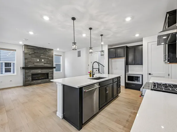 11233 Stanza Cir, Lone Tree, CO 80134