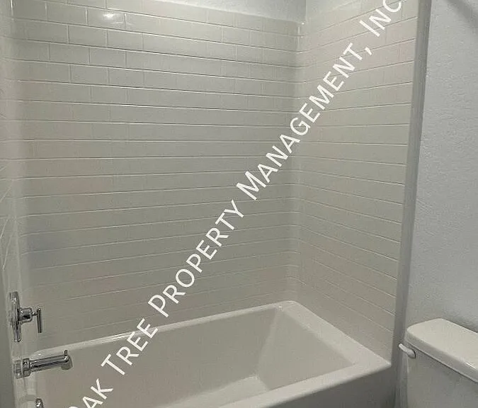 2743 N Vahe Ave — Photo 11