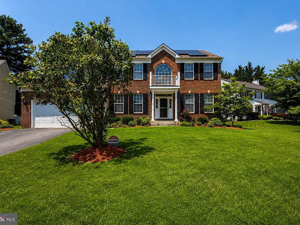 1st image of 1 Hickory Spring Ct