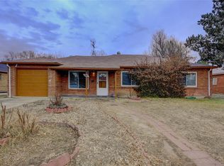 894 Quari Ct, Aurora, CO 80011
