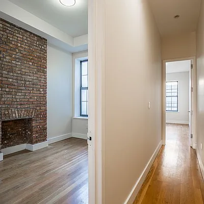 Rented by Nooklyn NYC LLC | media 32