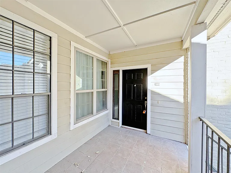 2700 Revere St #140 — Photo 16