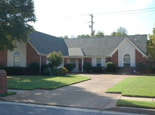 8405 Shingle Oaks Dr, Cordova, TN 38018