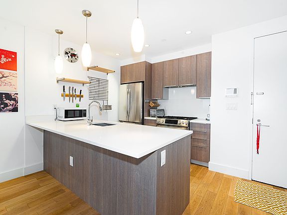 4th image of 42-83 Hunter St #6B