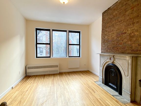 5th image of 409 E 78th St APT 1A