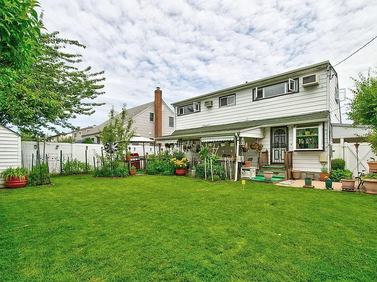 166 Wilfred Blvd — Photo 15
