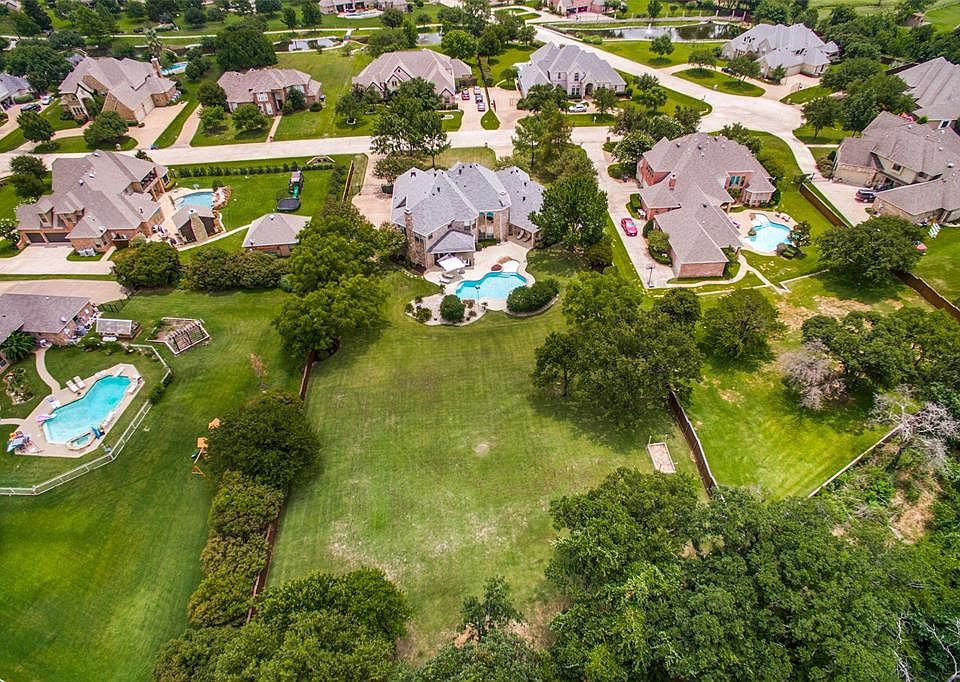 1st image of 1208 Castle Cove Ln