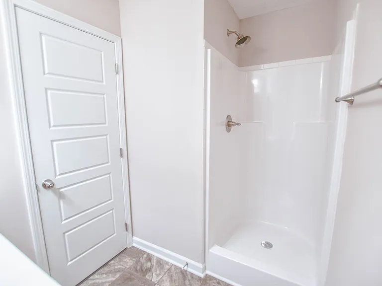 125 Melbourne Dr — Photo 8