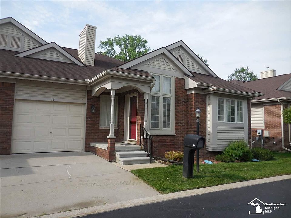 1st image of 17 Canfield Cir