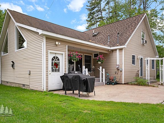 2nd image of 3741 Twin Lakes Dr