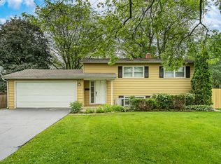 617 W Kenilworth Ave, Palatine, IL