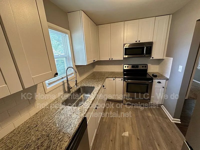 3 bed, 2.0 bath, 1098 sqft, $1,625 — Photo 4