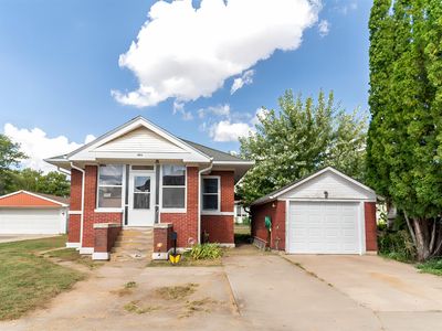403 I Ave, Grundy Center, IA, 50638