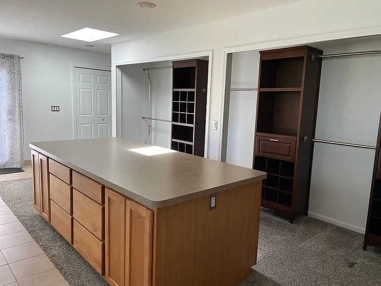 1075 Lalond Ave — Photo 11