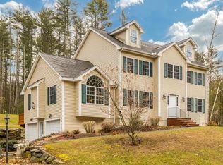 402 Pond St, Dunstable, MA 01827