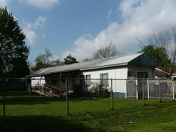 2nd image of 14134 Texarkana St