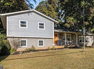 1608 Cooledge Rd, Tucker, GA 30084