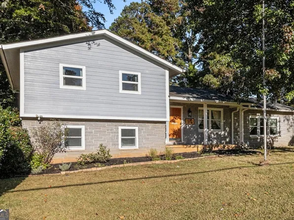 1608 Cooledge Rd, Tucker, GA 30084