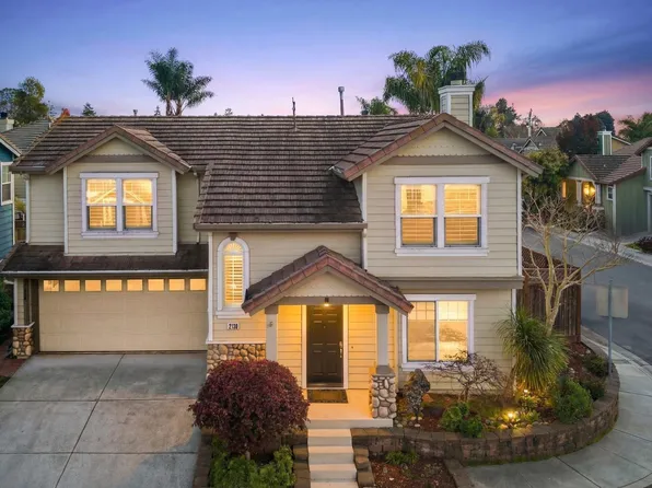 2130 Francesco Cir, Capitola, CA 95010