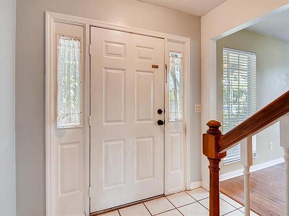 5th image of 2120 Savannah Oaks Ln