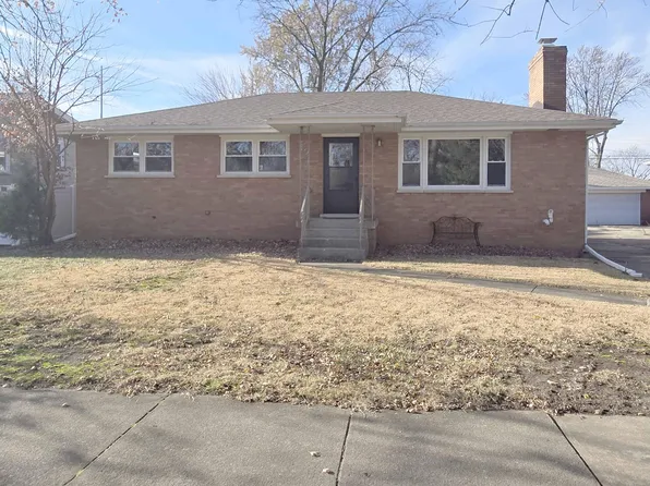 8042 Madison Ave, Munster, IN 46321