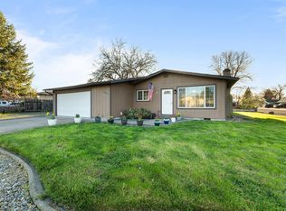 4065 Crestwood Cir, Central Pt, OR 97502