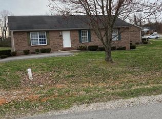 425 Blake Cir, Cookeville, TN 38501