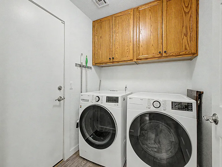 1117 N 93rd Pl — Photo 17