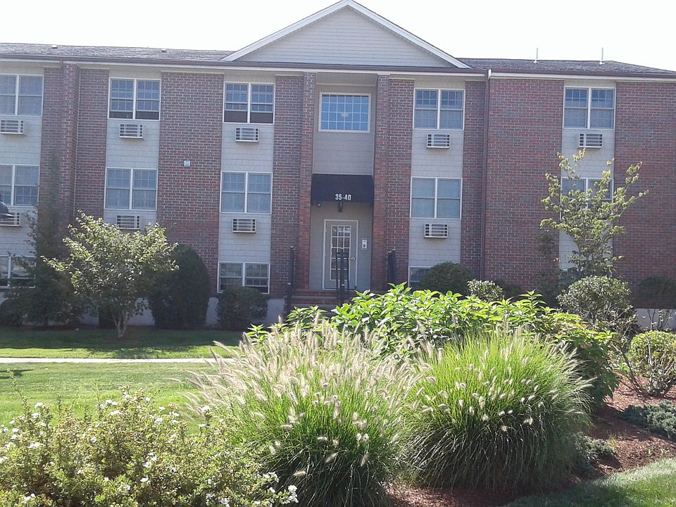 Courtyard at Metacom