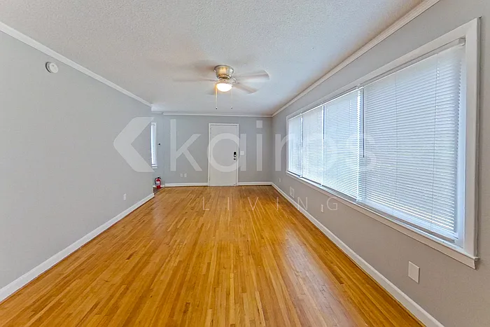 3 bed, 1.5 bath, 1032 sqft, $1,695 — Photo 3