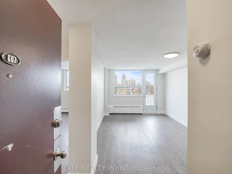 1500 Bathurst St #207 — Photo 11