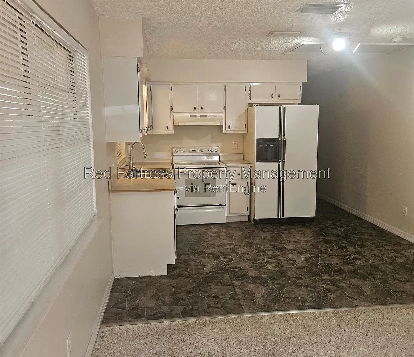 1 bed, 1.0 bath, 611 sqft, $1,095 — Photo 2
