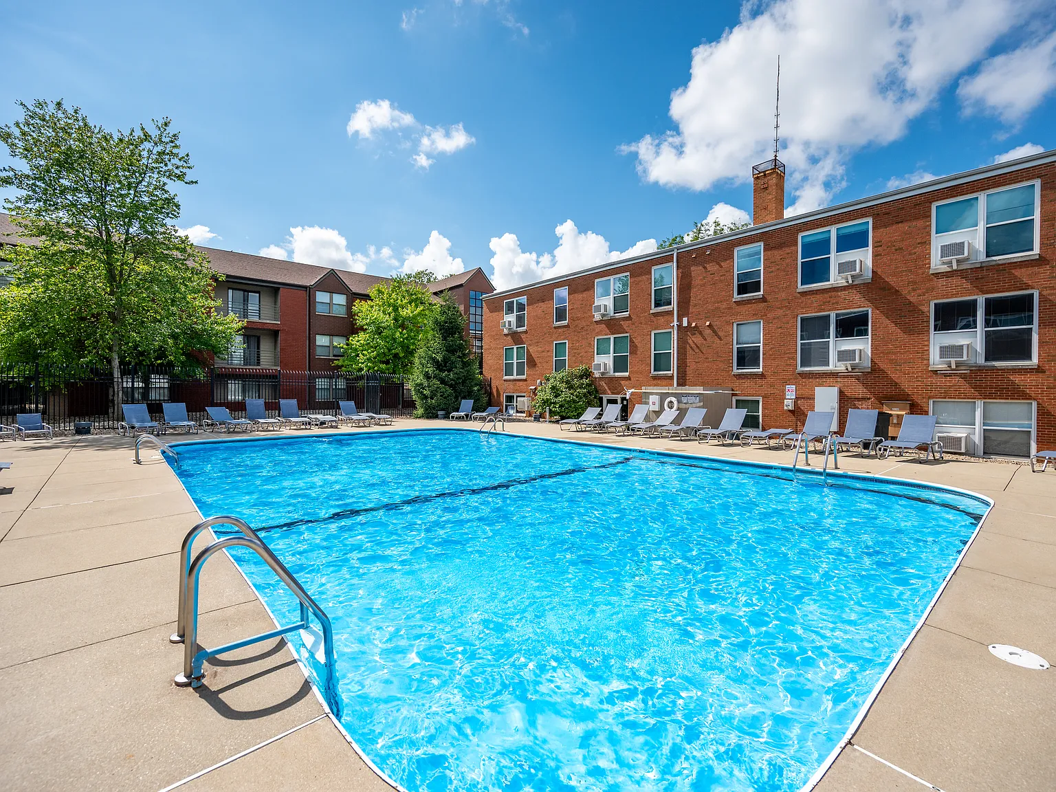 Roland Realty — Photo 2