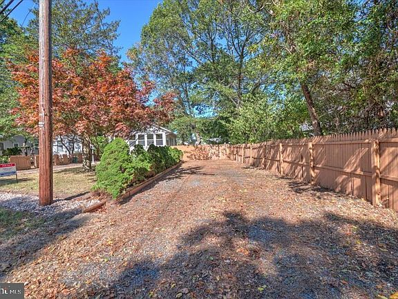 3rd image of 507 Morris Blvd