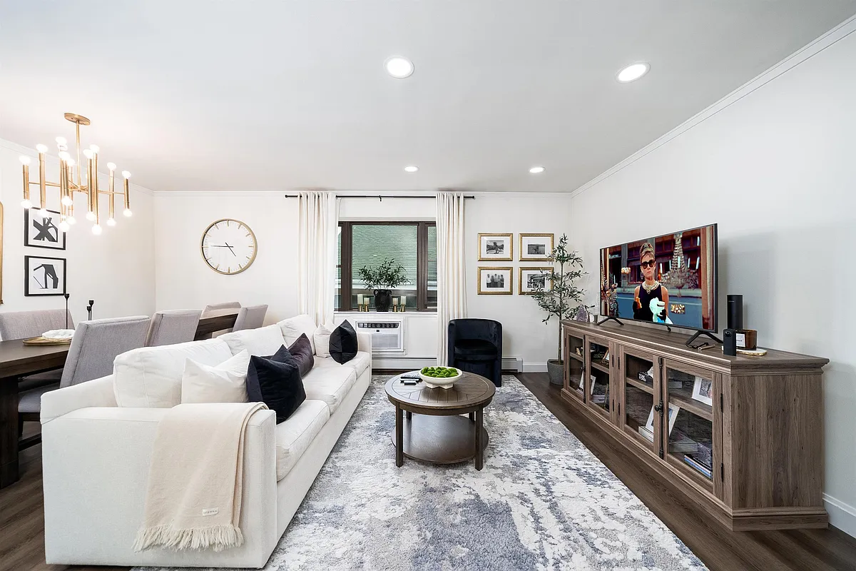 Building Photo - 141 Park Ave #8-A