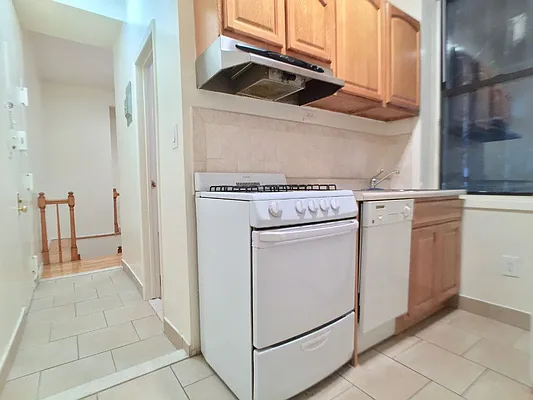 Rented by Sovereign Associates | media 39