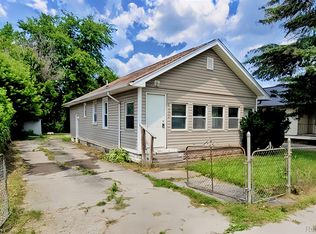 3296 Augusta St, Flint, MI 48532