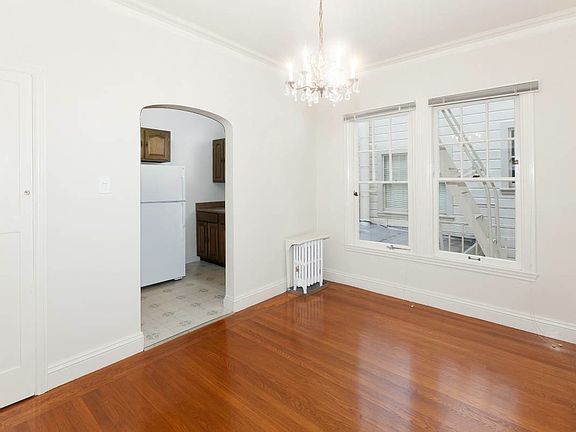 4th image of 3650 Broderick St