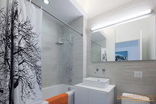 Sold by aptsandlofts.com | media 14