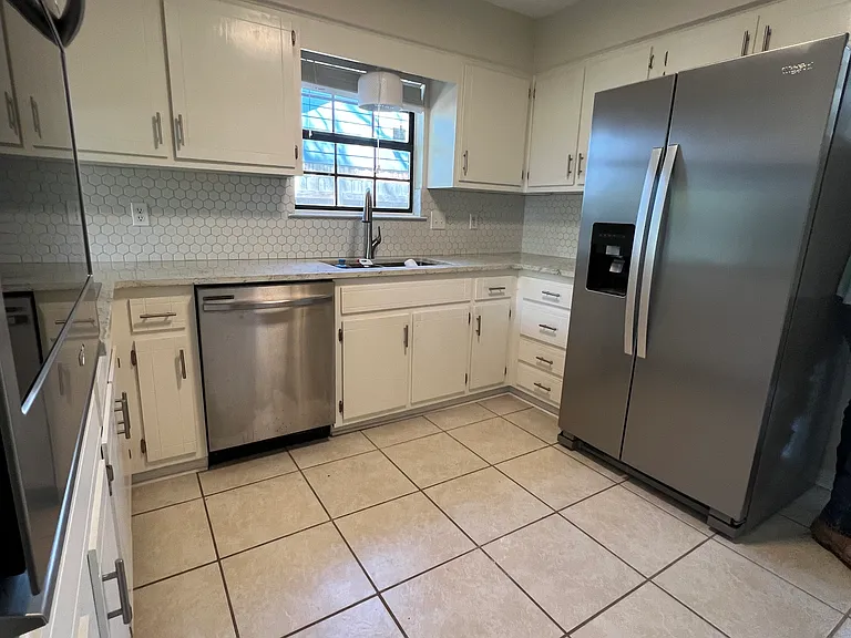 859 Camp Wilkes Rd — Photo 28