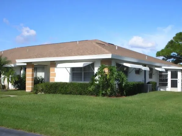 1212 Lakes End Drive #D, Fort Pierce, FL 34982