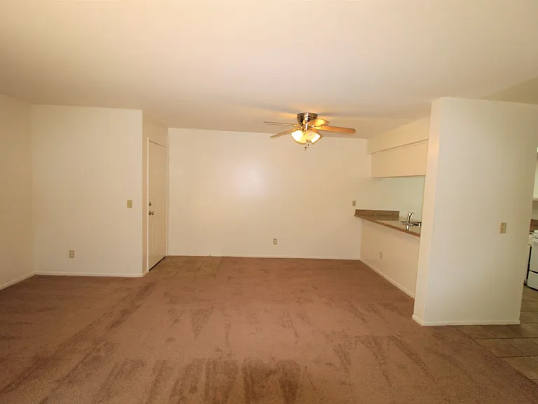 Fillmore River Ridge Apartments — Photo 14